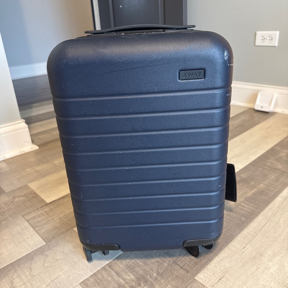 Away carry on kids edition